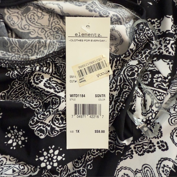 Elementz Woman Black & White Sleeveless Maxi Dress - Size 1X (NWT) - Picture 3 of 11